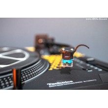 Technics SL-1200M7B Lamborghini Edition