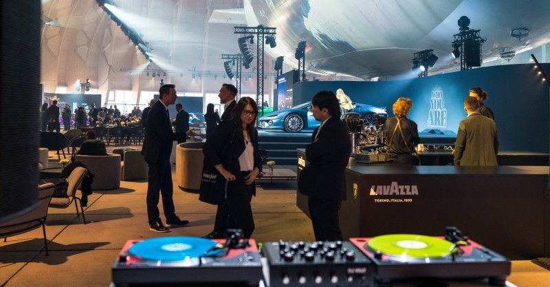 Corporate Event DJ Köln | Vinyl DJ für Firmenfeier, Messe und Business Events
