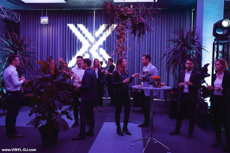 DJ buchen für Gamescom Köln – Vinyl DJ für Messestand, Standparty & Afterwork Events auf der Messe Köln