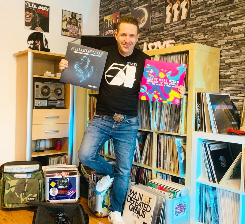 Vinyl DJ Köln | DJ mit Schallplatten für Party & Event buchen
