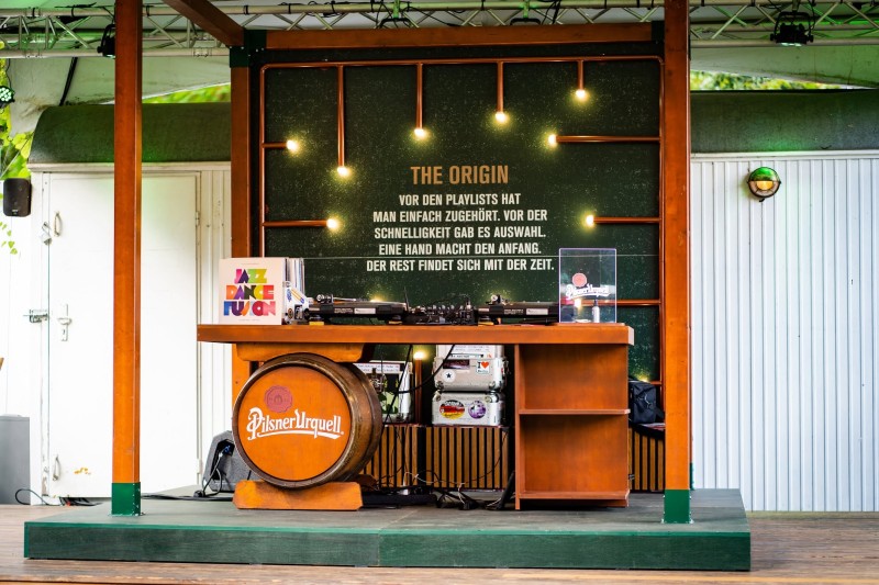 DJ VILLY Vinyl DJ, Corporate Events NRW