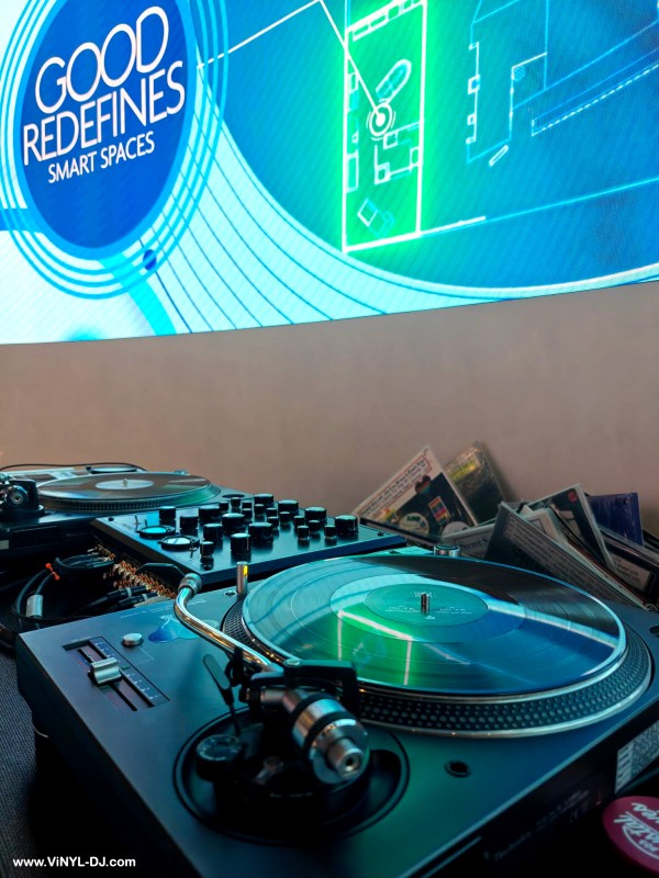 DJ EuroShop Düsseldorf – Messestandparty & Afterwork mit Vinyl Set