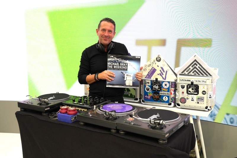 Messestand Party Düsseldorf , Live DJ