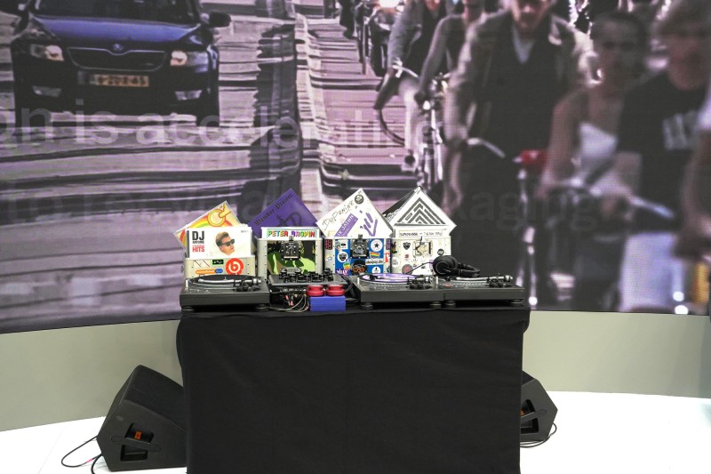 Vinyl DJ für exklusive Networking-Events auf der Messe Düsseldorf