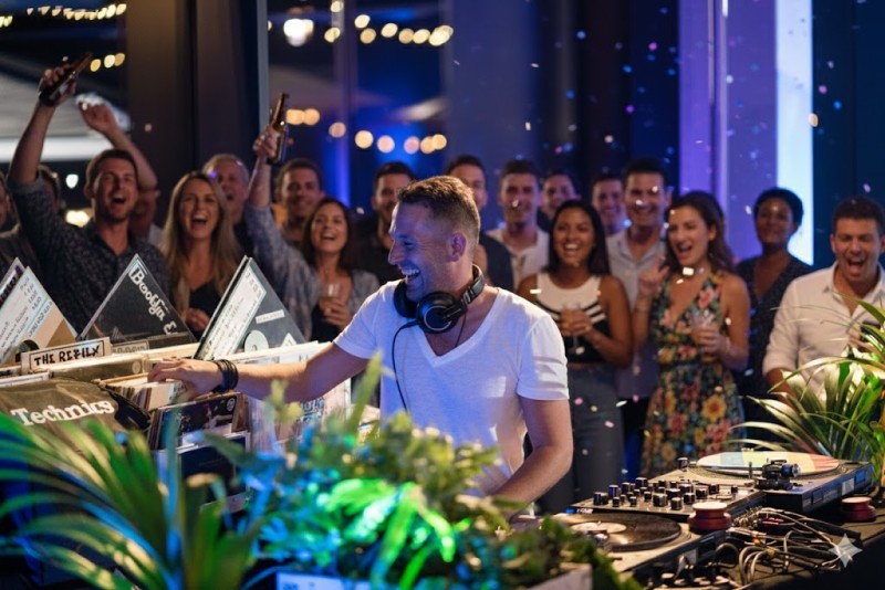 DJ ViLLY